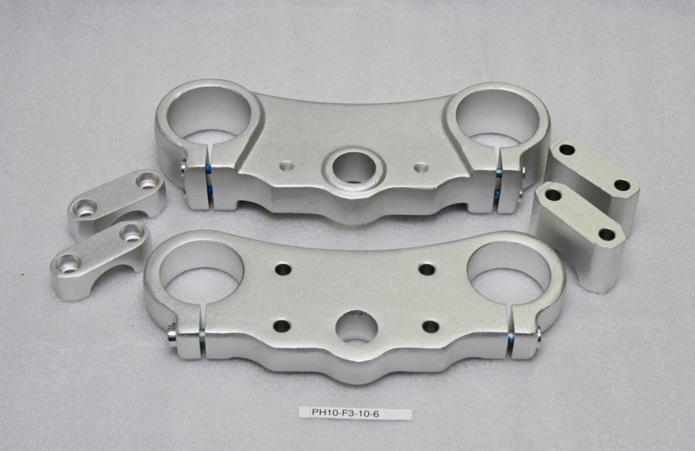 Кронштейн траверсы передней вилки PH10-125,-140,-150  PH10F3106