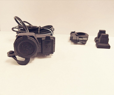 Прикуриватель мото с usb-выходом,для мото,  клеммы под аккумулятор 12В (красная/синяя)