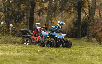 Лучший квадроцикл для подростка возрастом от 7 до 14 лет. ТОП подростковых квадроциклов